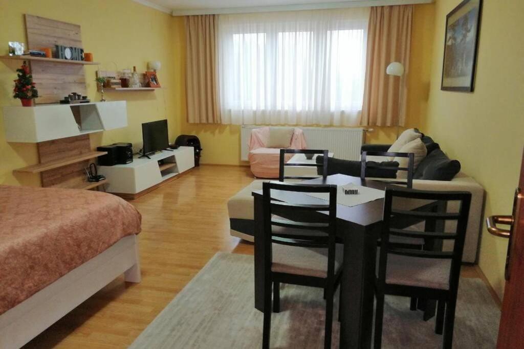 Kovacevic Apartment *